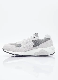 580 Sneakers