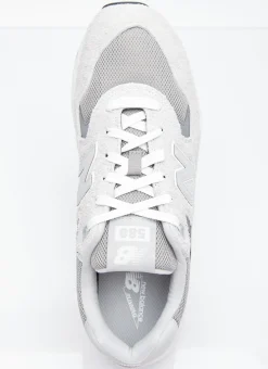 580 Sneakers