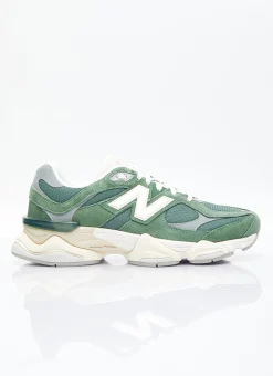 9060 Sneakers