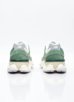 9060 Sneakers
