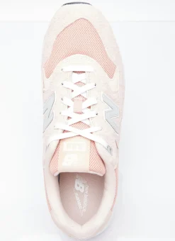 580 Sneakers