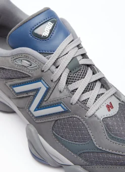 9060 Sneakers