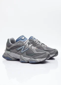 9060 Sneakers