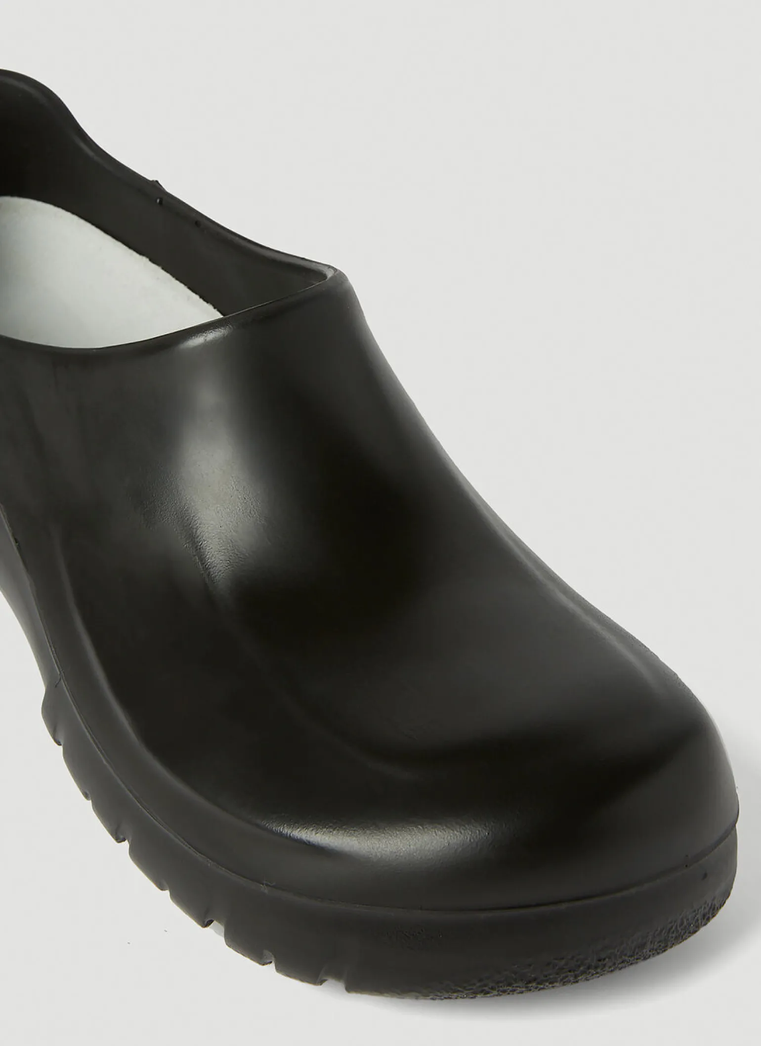 A630 Clogs