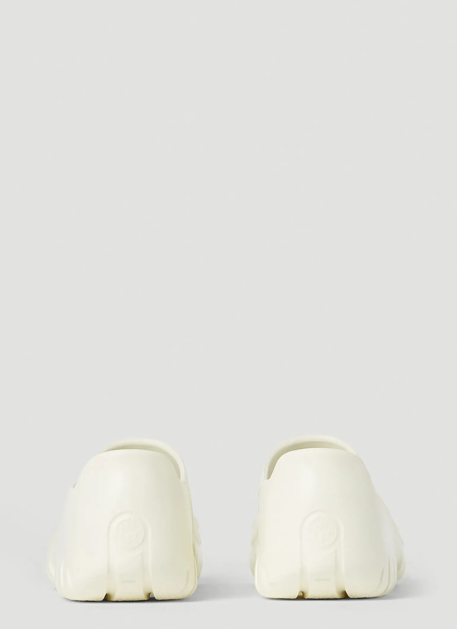 A630 Clogs