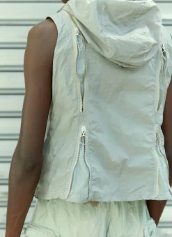 Adjustable Fit Zip Vest