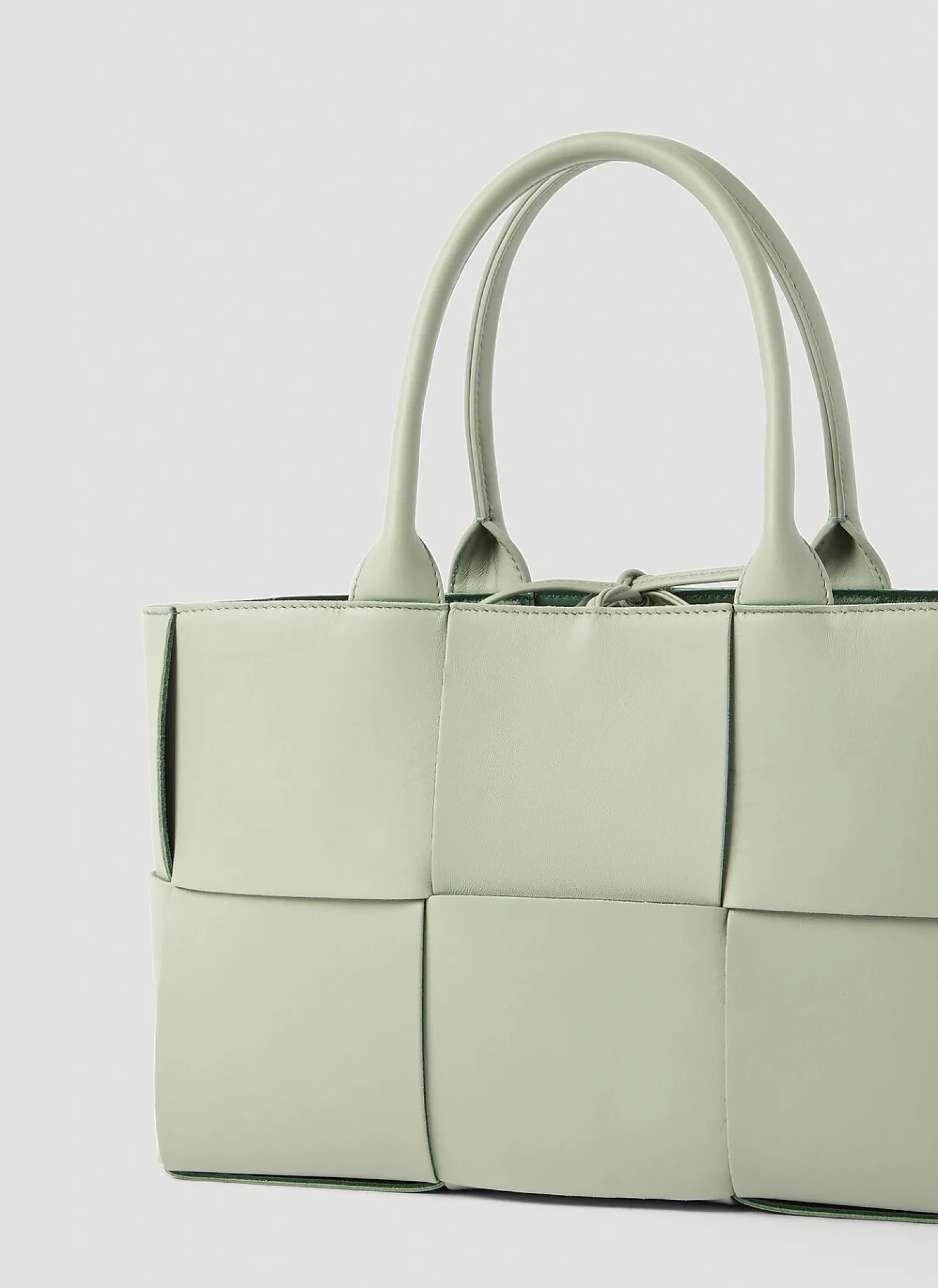 Arco Medium Tote Bag