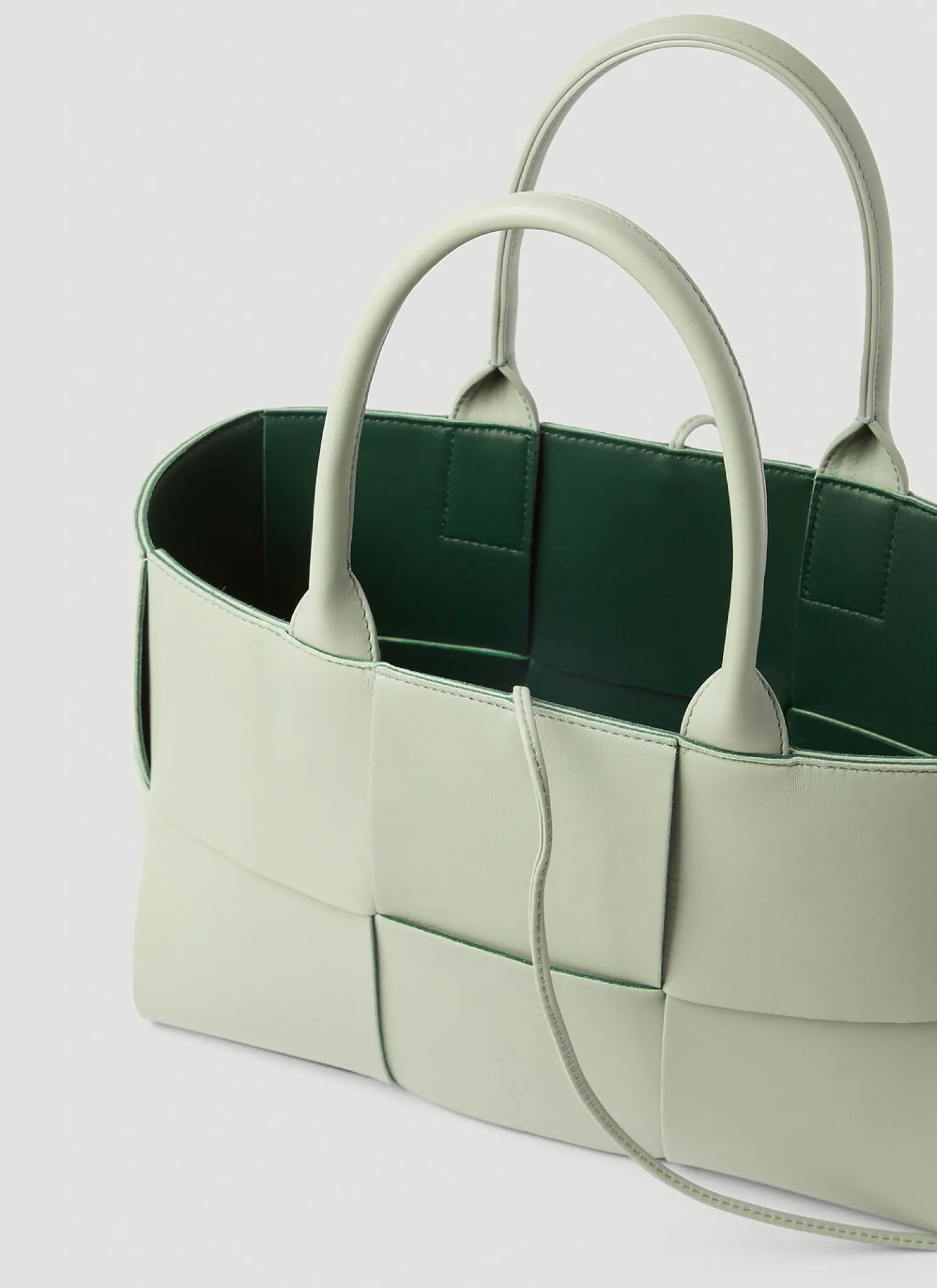 Arco Medium Tote Bag