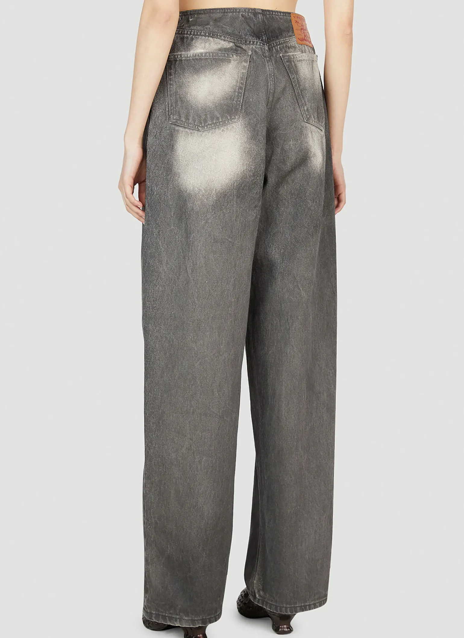 Belt Arc Jeans