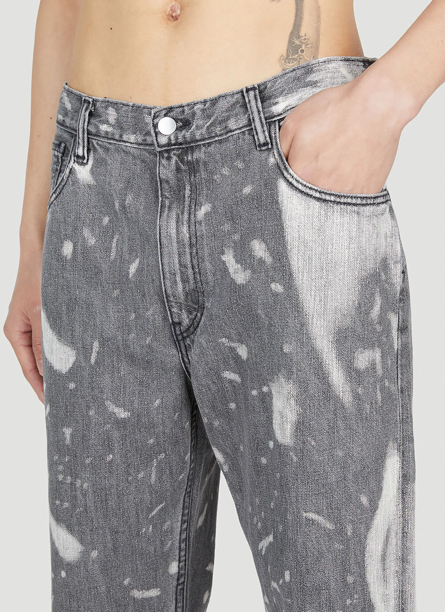 Bleached Relaxed Jeans