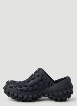 Bouncer Clogs