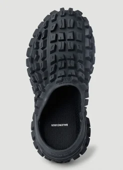 Bouncer Clogs
