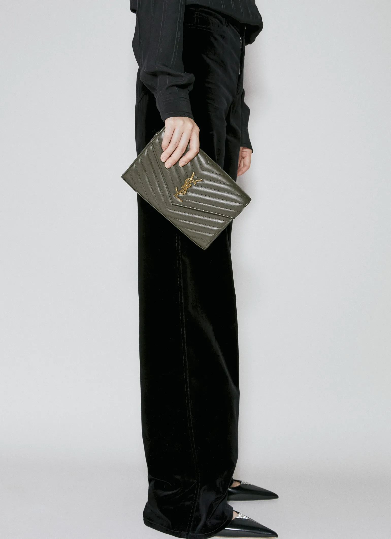 Cassandre Matelasse Chain Wallet