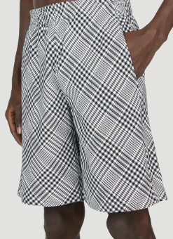 Check Shorts