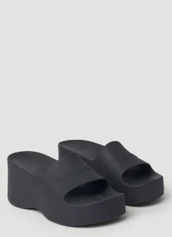 Chunky Platform Slides