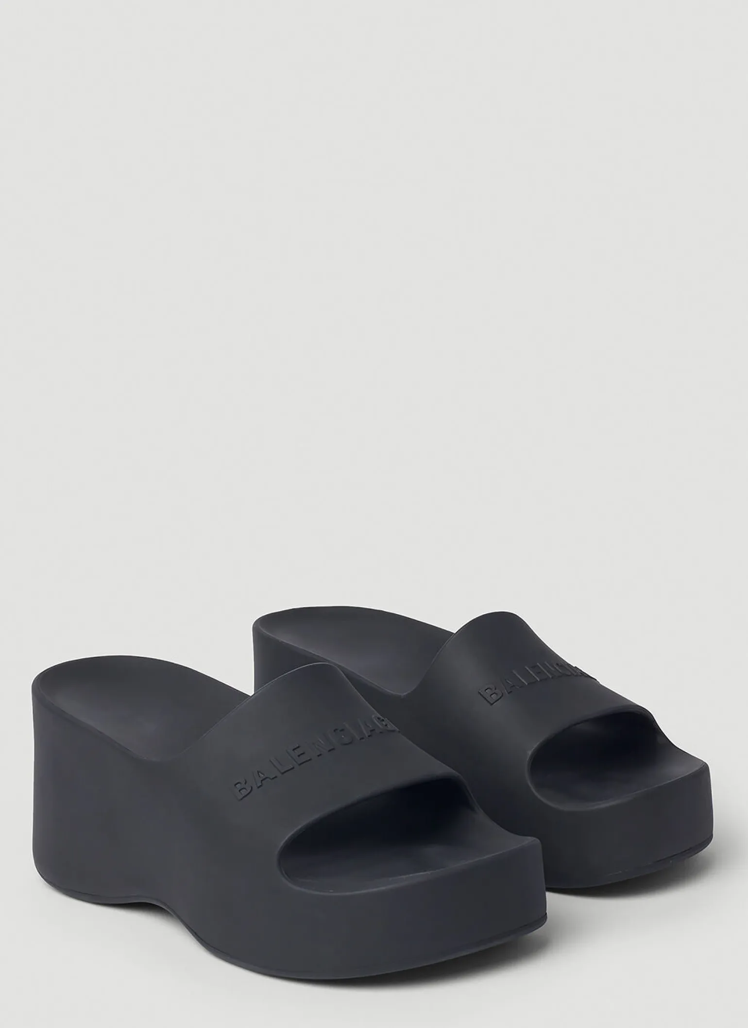 Chunky Platform Slides
