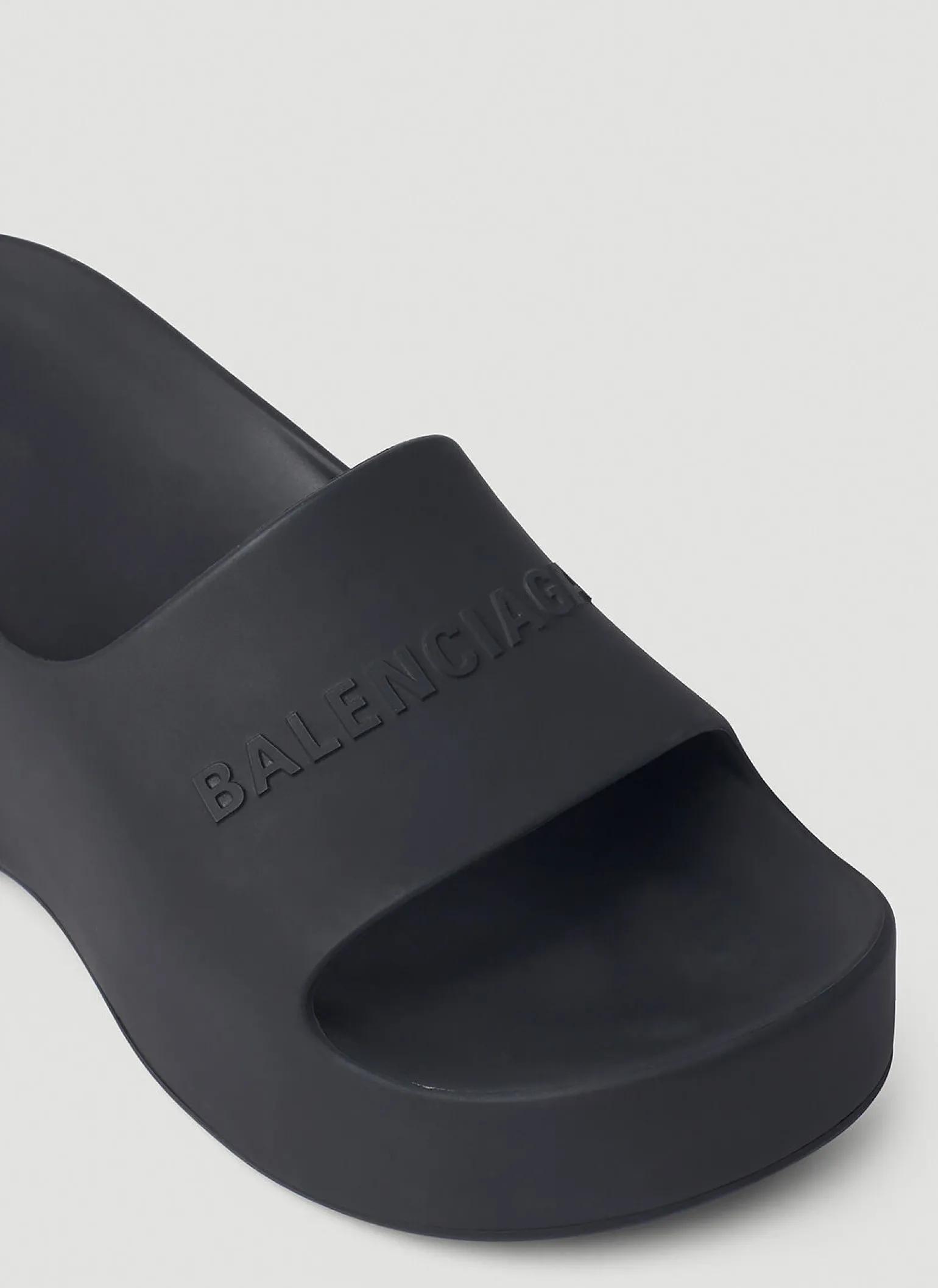 Chunky Platform Slides