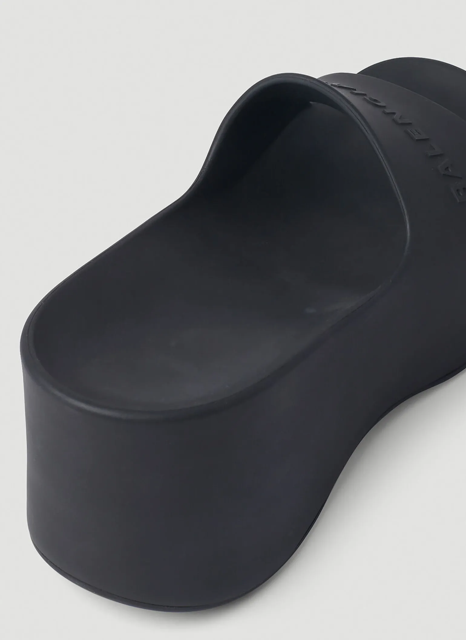 Chunky Platform Slides