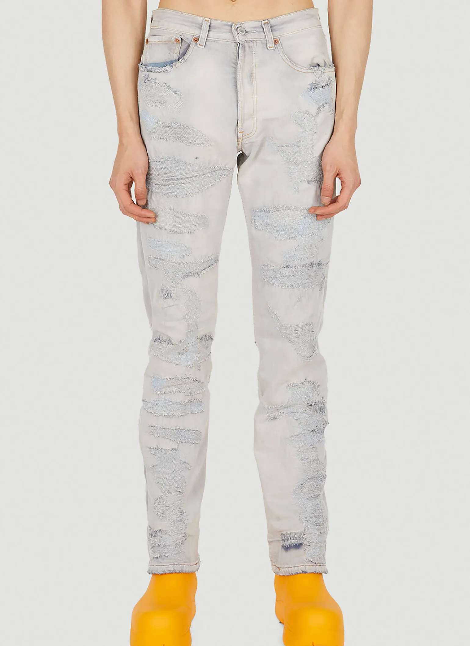Destroyed Jeans
