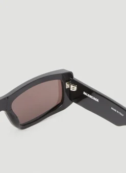 Edgy Rectangle Sunglasses
