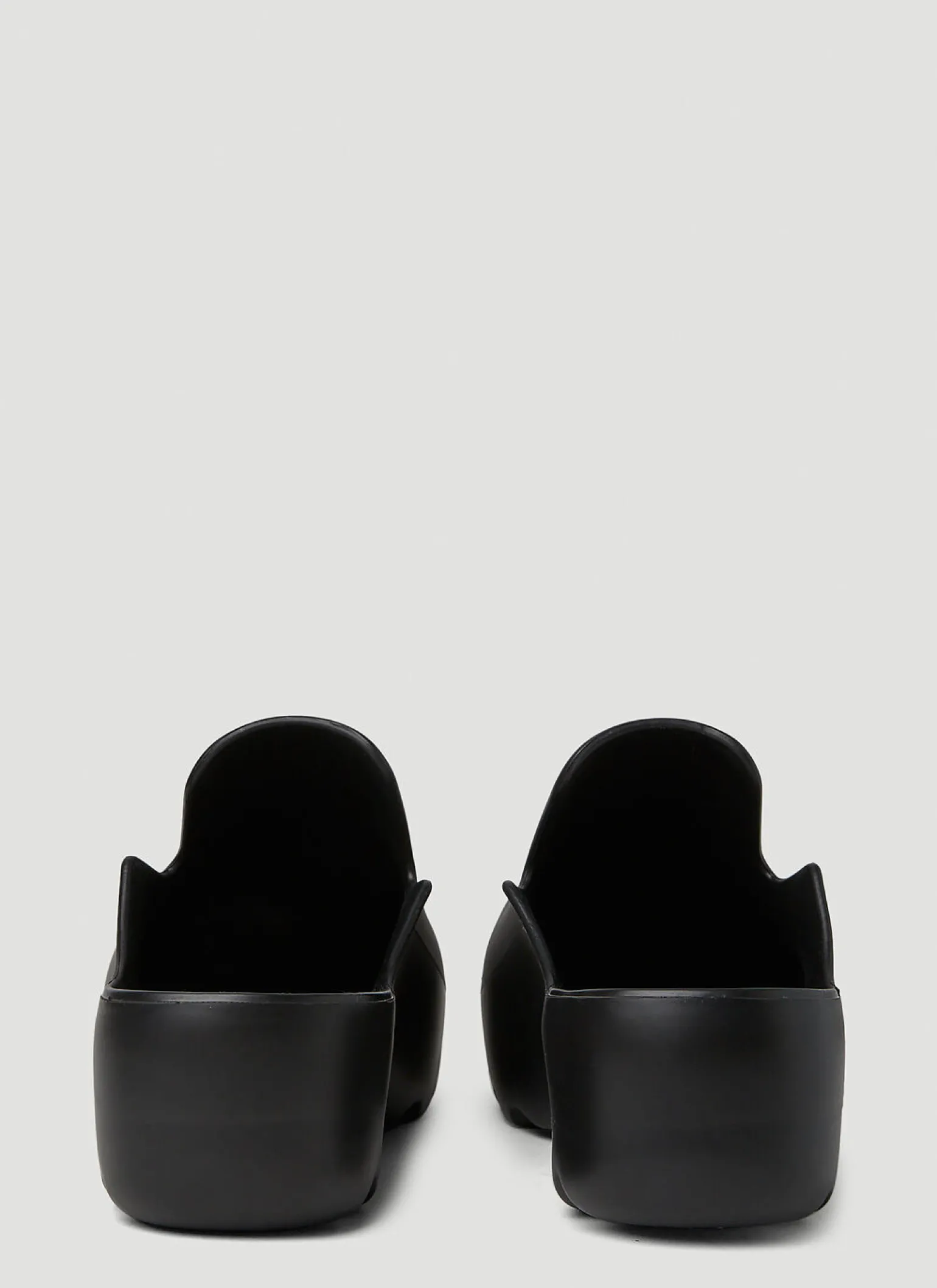 Flash Clogs