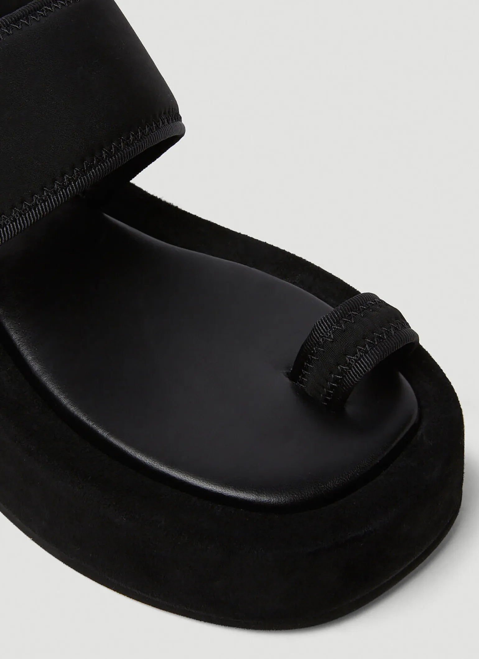 Flatform Sandal