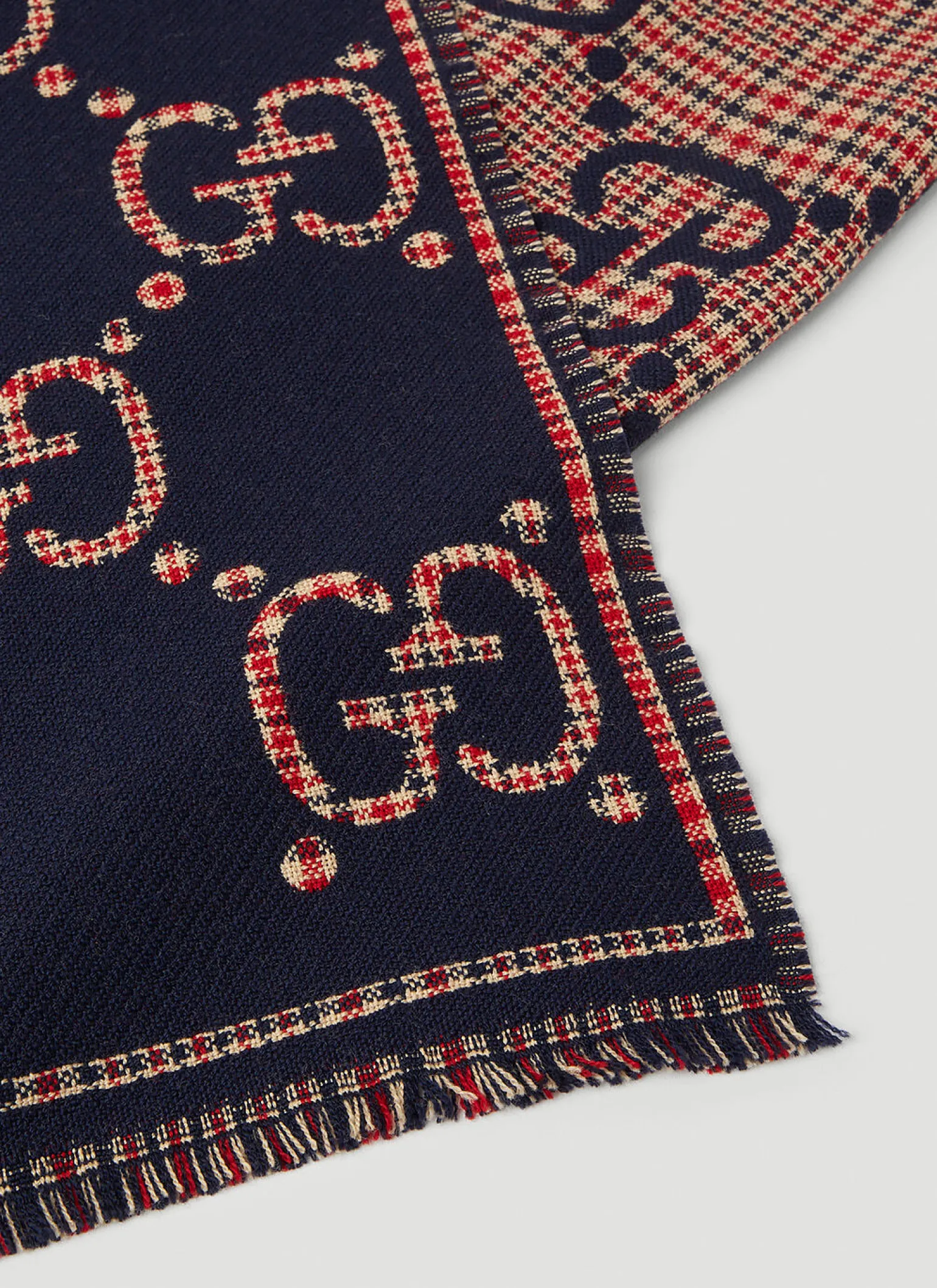 Gg Scarf