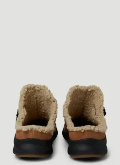 Hood Clogs