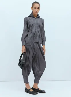 Hooded Pleated Sweatshirt