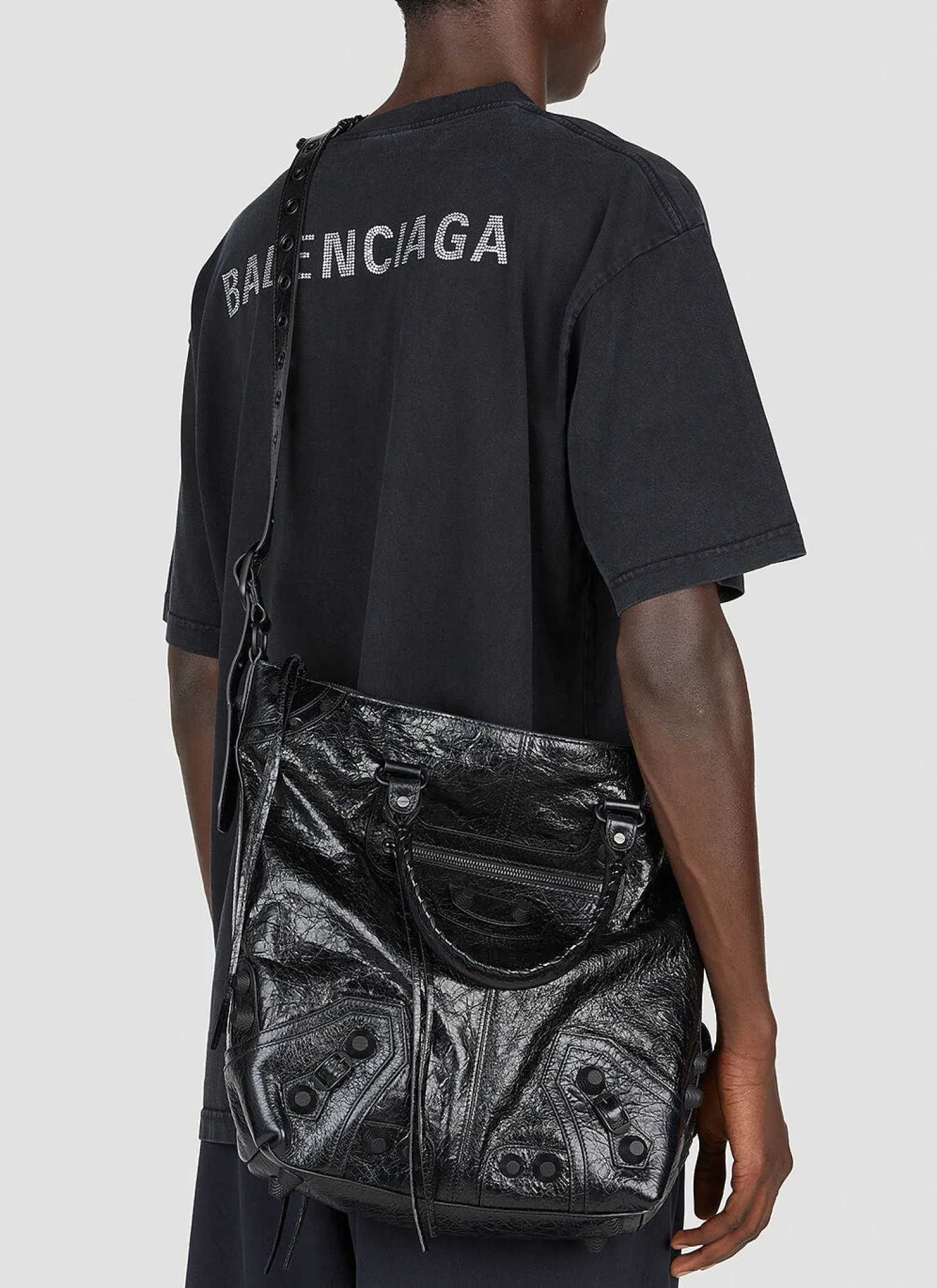 Le Cagole Medium Crossbody Bag