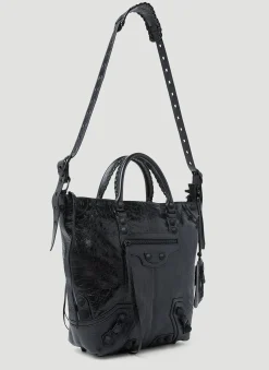 Le Cagole Medium Crossbody Bag