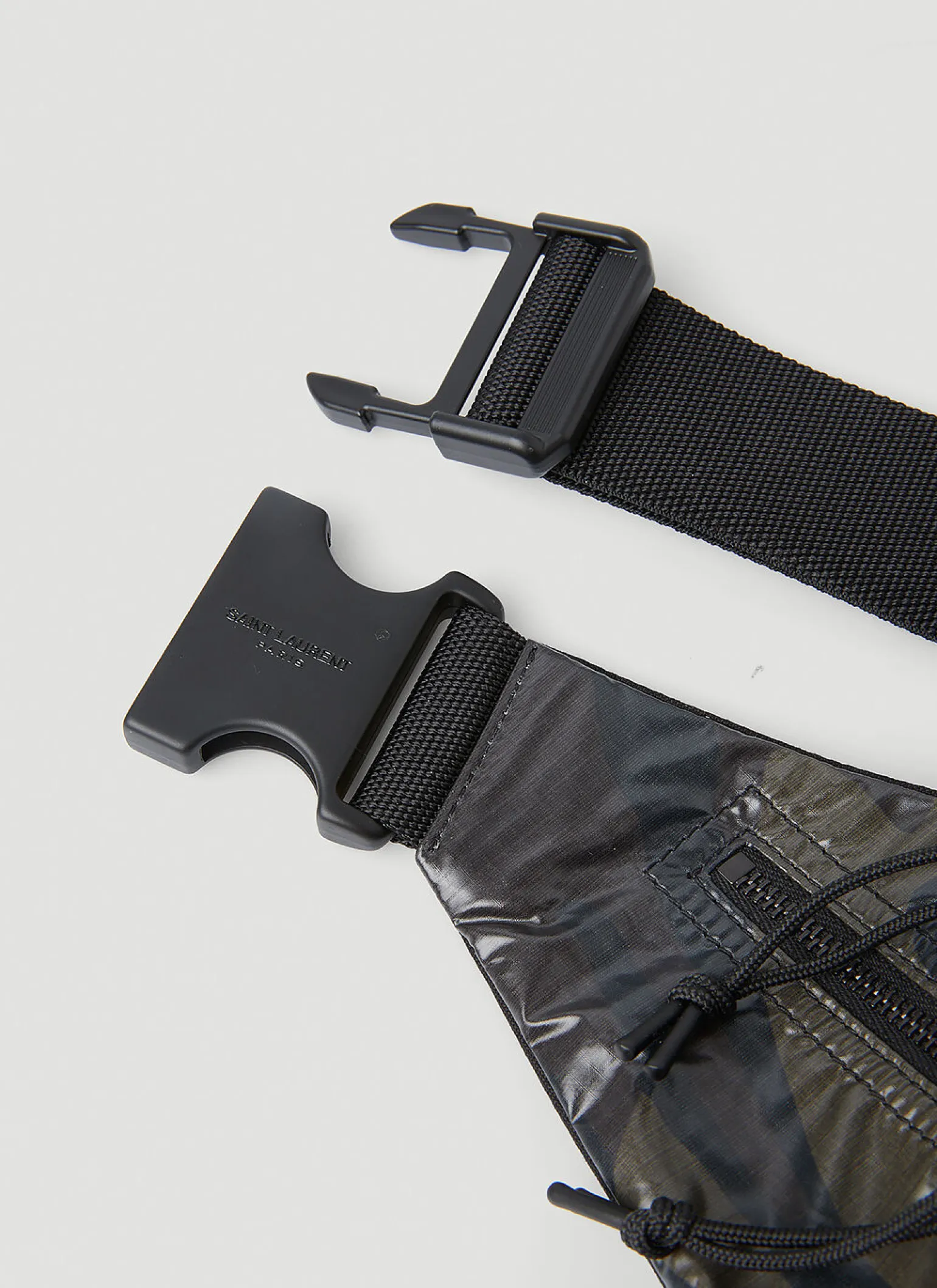 Logo Print Camouflage Belt Bag