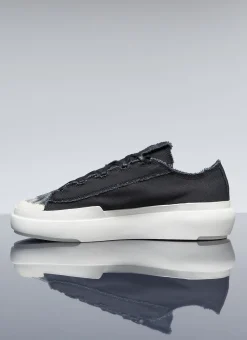 Nizza Low Top Sneakers