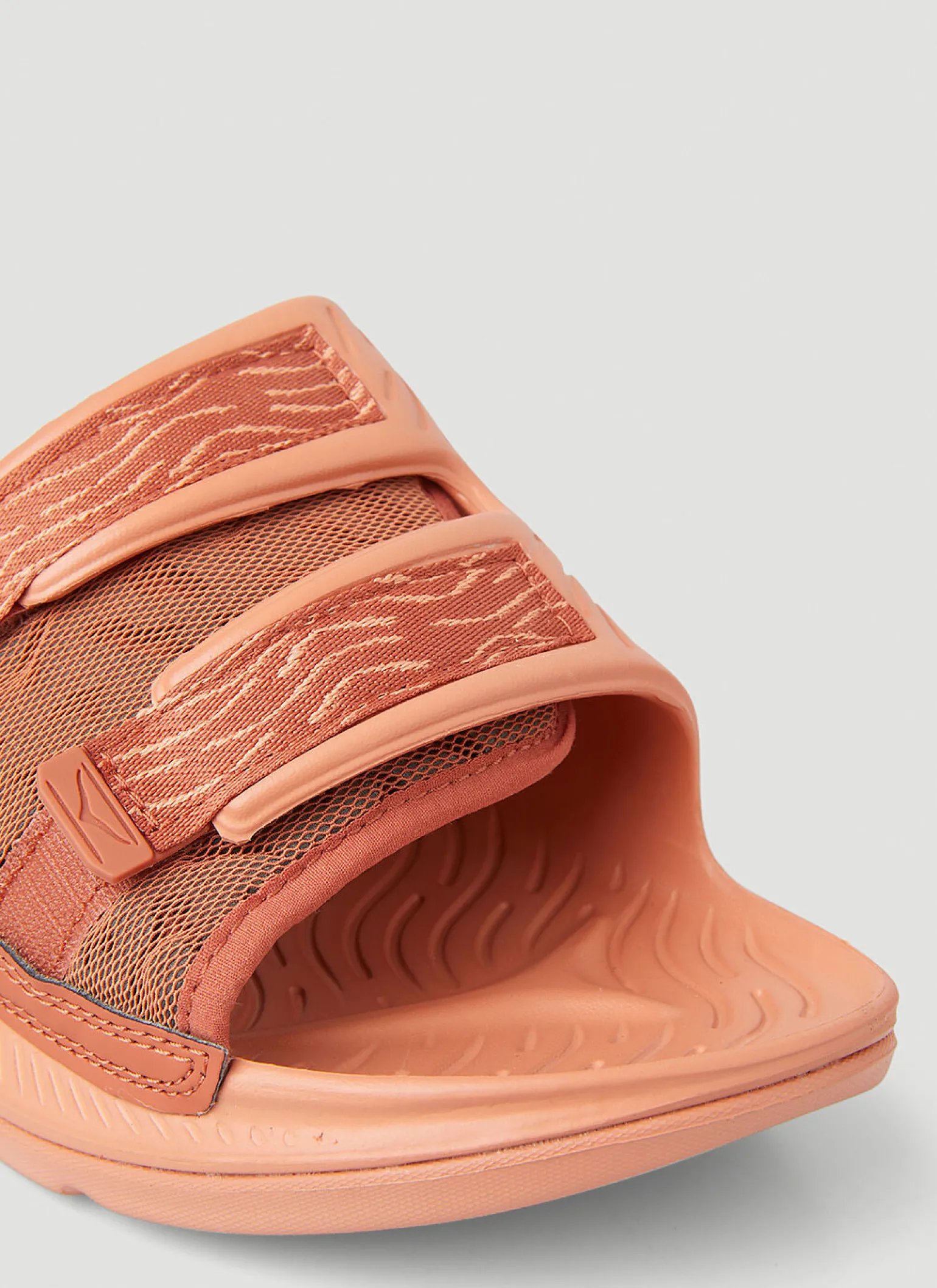 Ora Luxe Slides