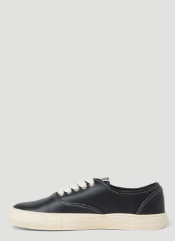 Past Sole 5 Low Top Sneakers