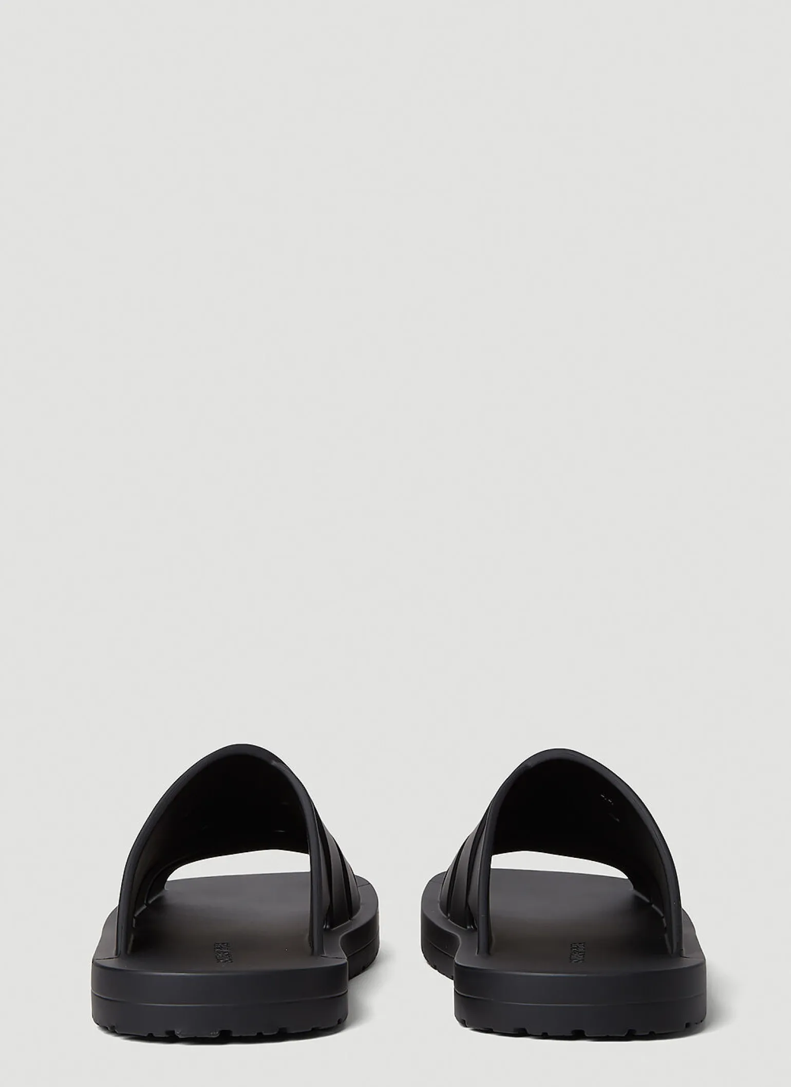 Plat Sandals