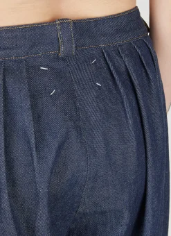 Pleated Jeans