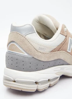 2002R Sneakers