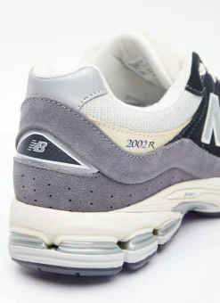 2002R Sneakers