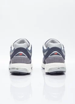2002R Sneakers