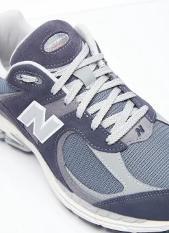 2002R Sneakers