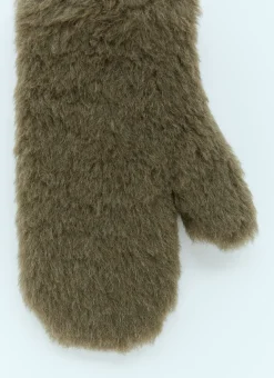 Teddy Gloves