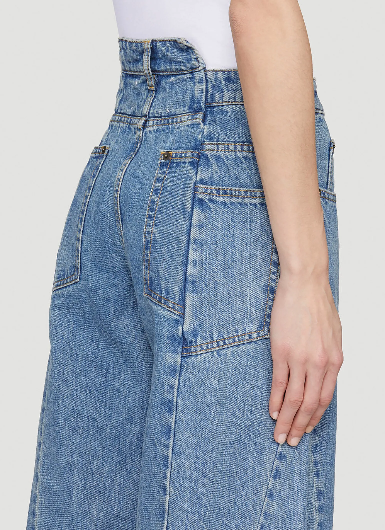 Wide-Leg Jeans