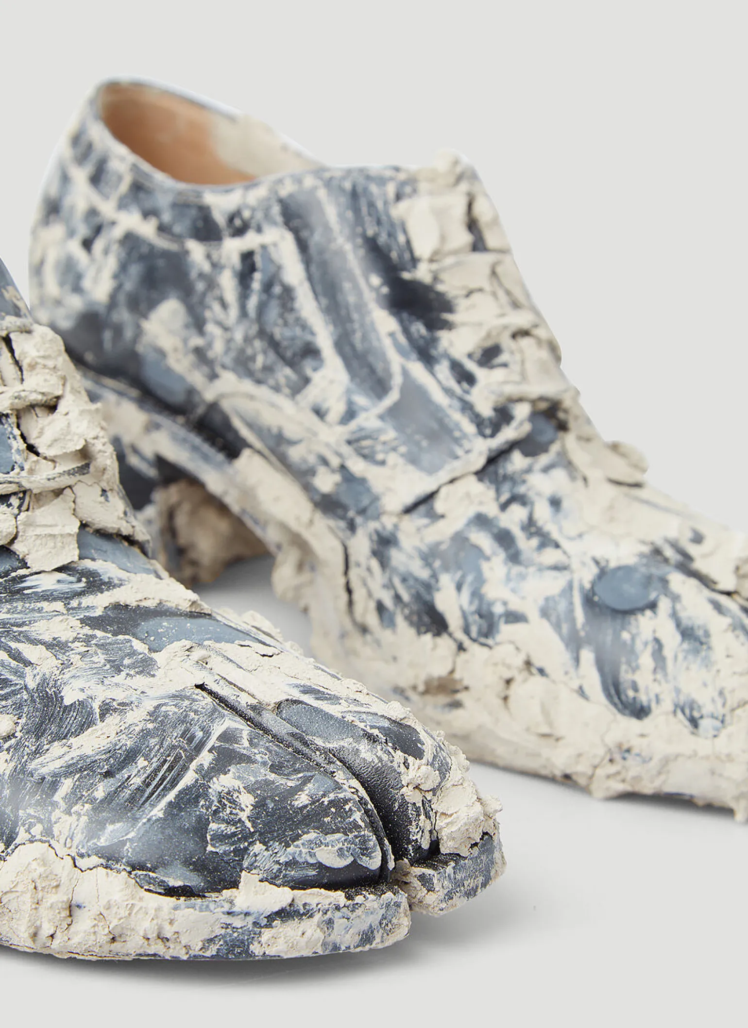 X William Cobbing Clay Splatter Lace Up Tabi Heels